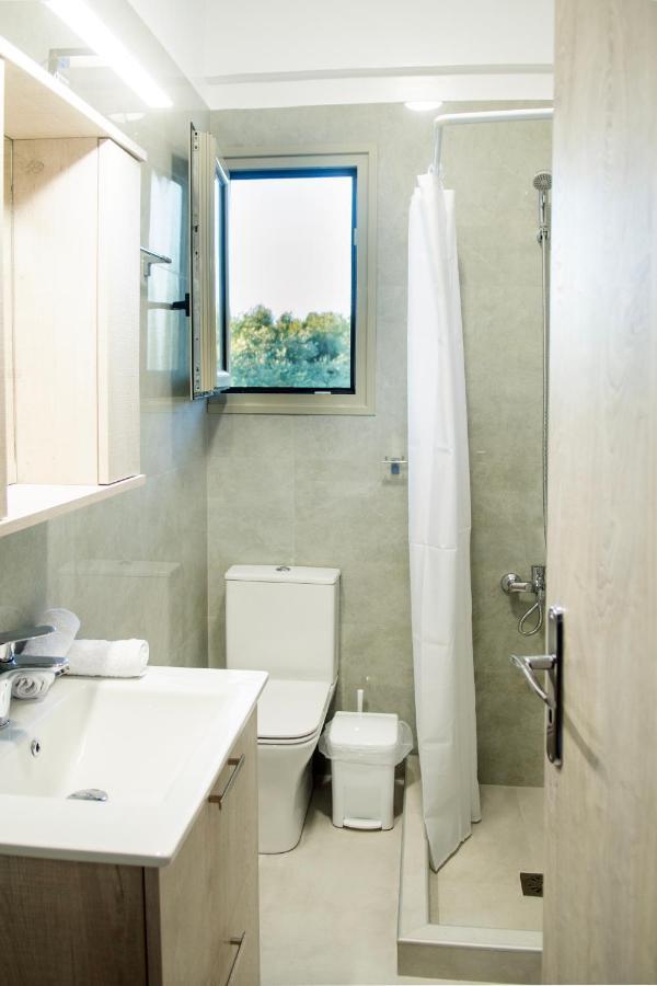 Alonakia Home Suites Filiatra Exterior foto